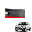 MOLDURA PUERTA DELANTERA IZQUIERDA MAHINDRA KUV 100 K6 K6RF