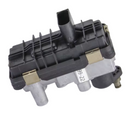 PIEZA RECTANGULAR CON PUNTAS DE MATERIAL METALICO CON PLASTICO COLOR NEGRO CON GRIS